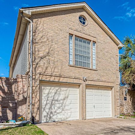 Beat The Heat In Katy Tx - Arcade Room & Pool Houston Exterior photo