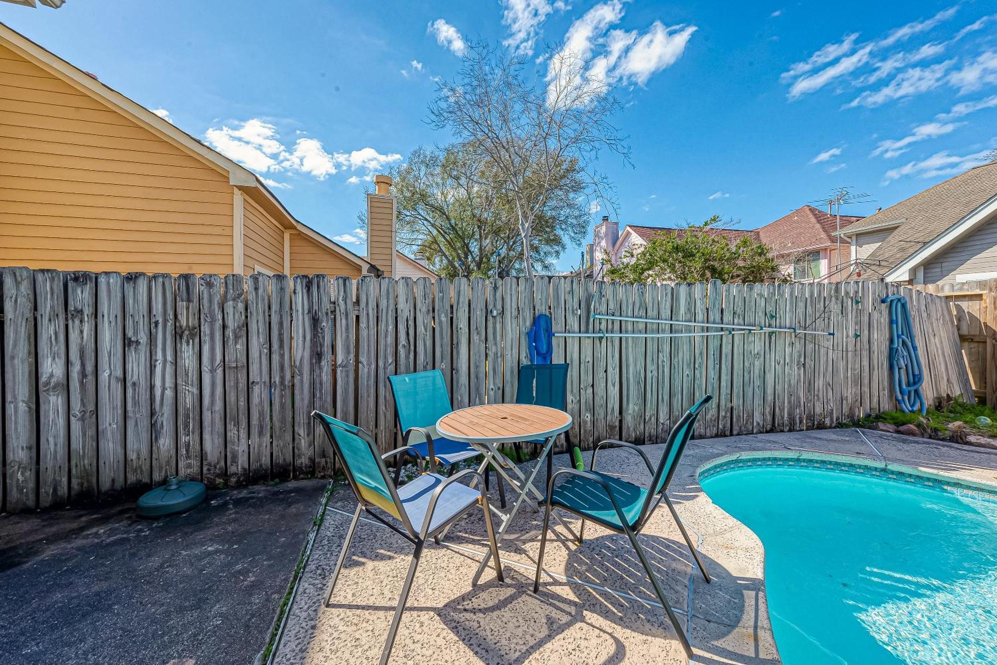 Beat The Heat In Katy Tx - Arcade Room & Pool Houston Exterior photo